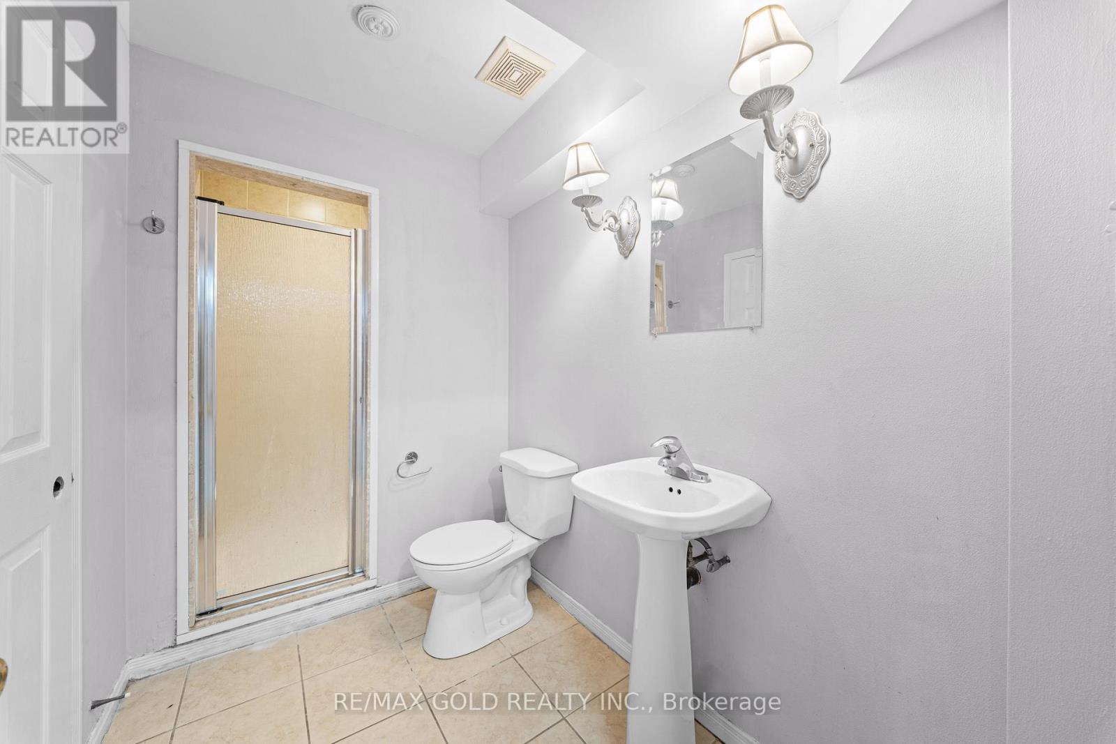 15 Revelstoke Place, Brampton, Ontario  L6R 3G3 - Photo 41 - W12986292