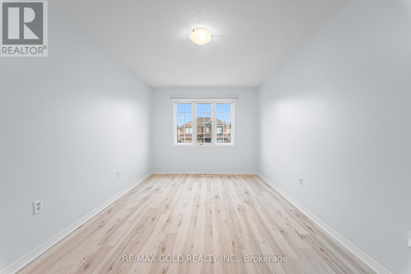 15 Revelstoke Place, Brampton, Ontario  L6R 3G3 - Photo 32 - W12986292