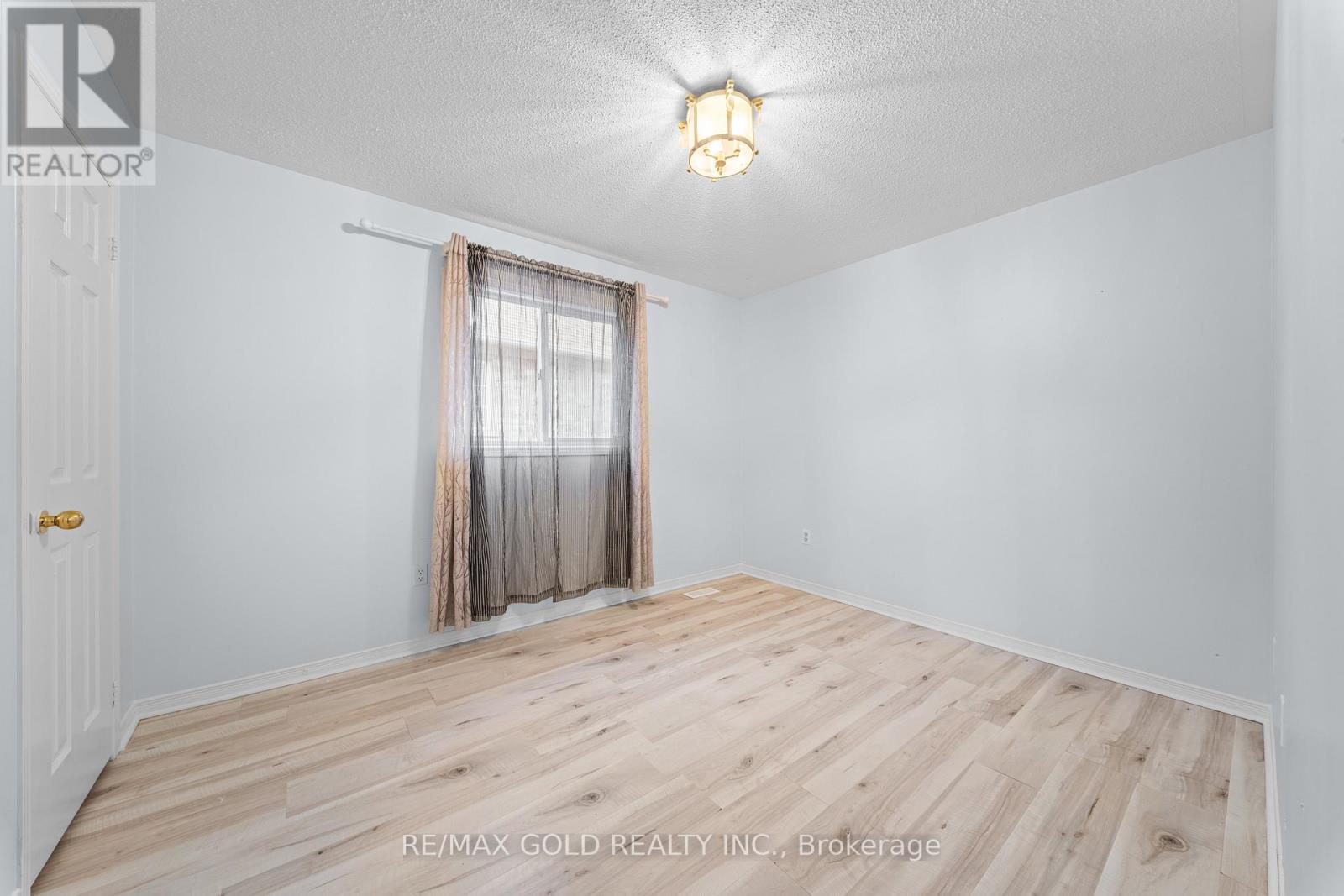 15 Revelstoke Place, Brampton, Ontario  L6R 3G3 - Photo 30 - W12986292