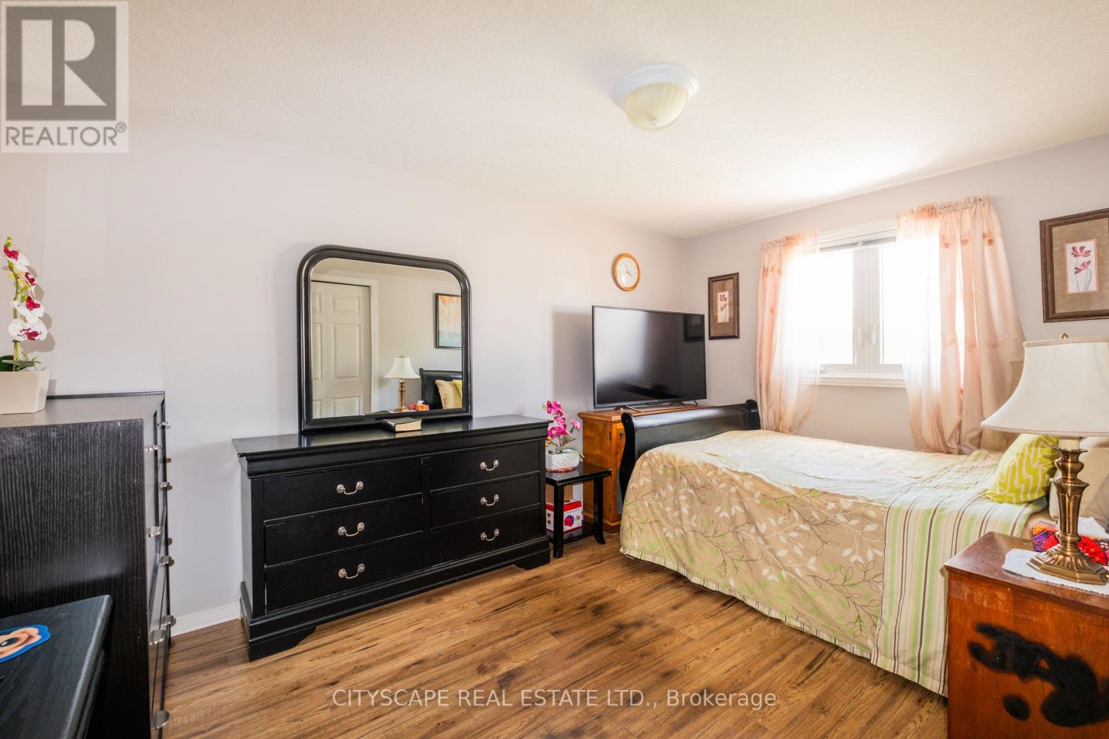 57 Ryde Road, Guelph, Ontario  N1K 1V5 - Photo 16 - X12982840