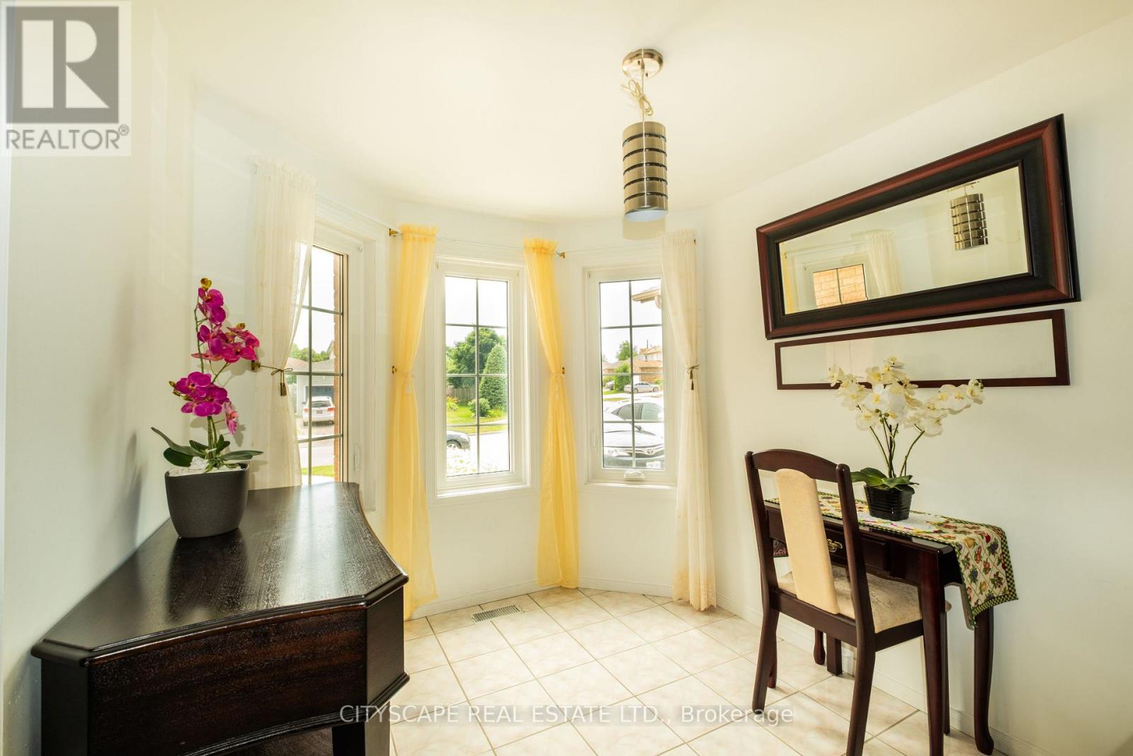 57 Ryde Road, Guelph, Ontario  N1K 1V5 - Photo 6 - X12982840