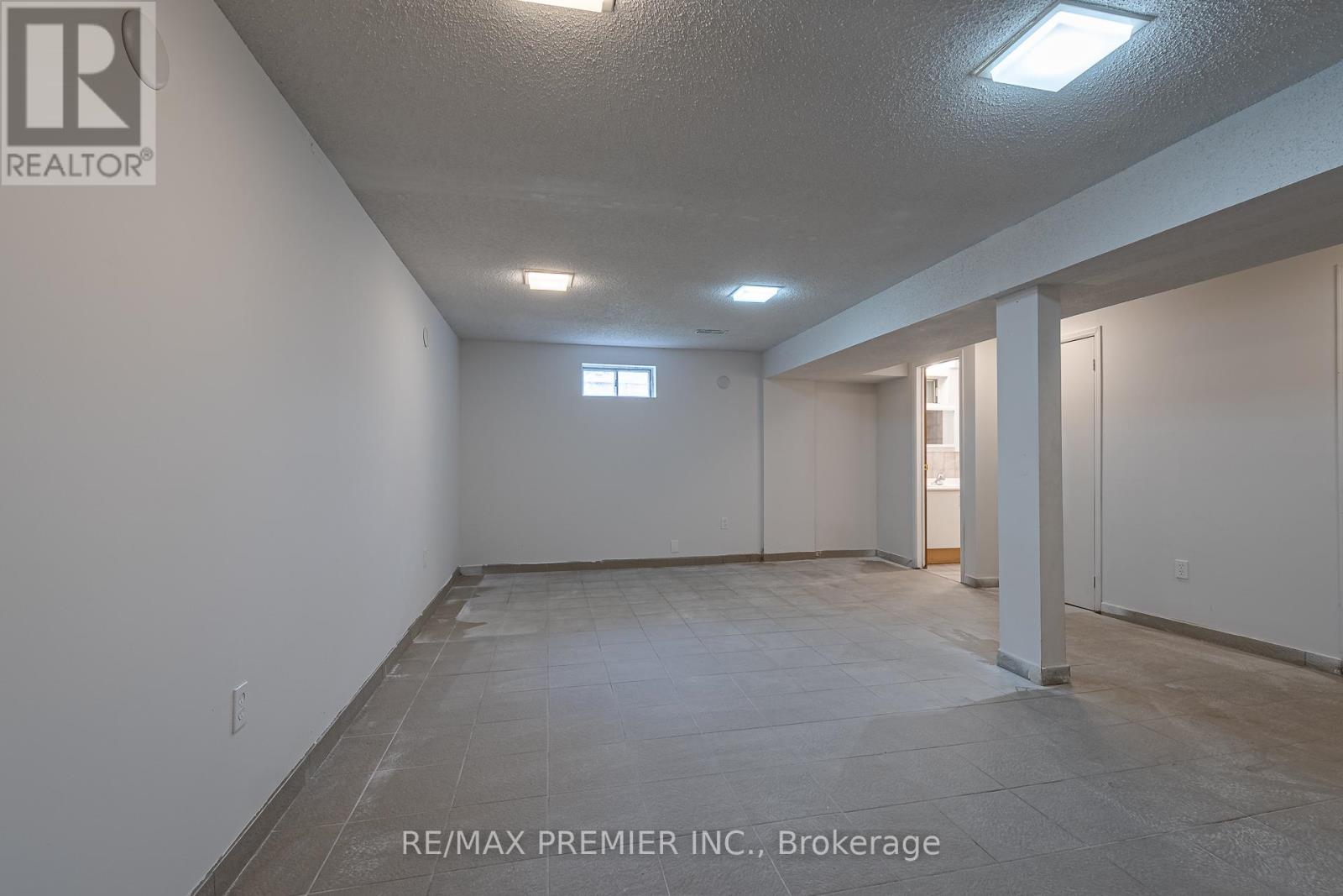 157 Heydon Avenue, New Tecumseth, Ontario  L9R 1N6 - Photo 13 - N12986944