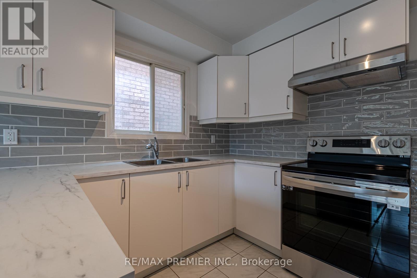 157 Heydon Avenue, New Tecumseth, Ontario  L9R 1N6 - Photo 6 - N12986944