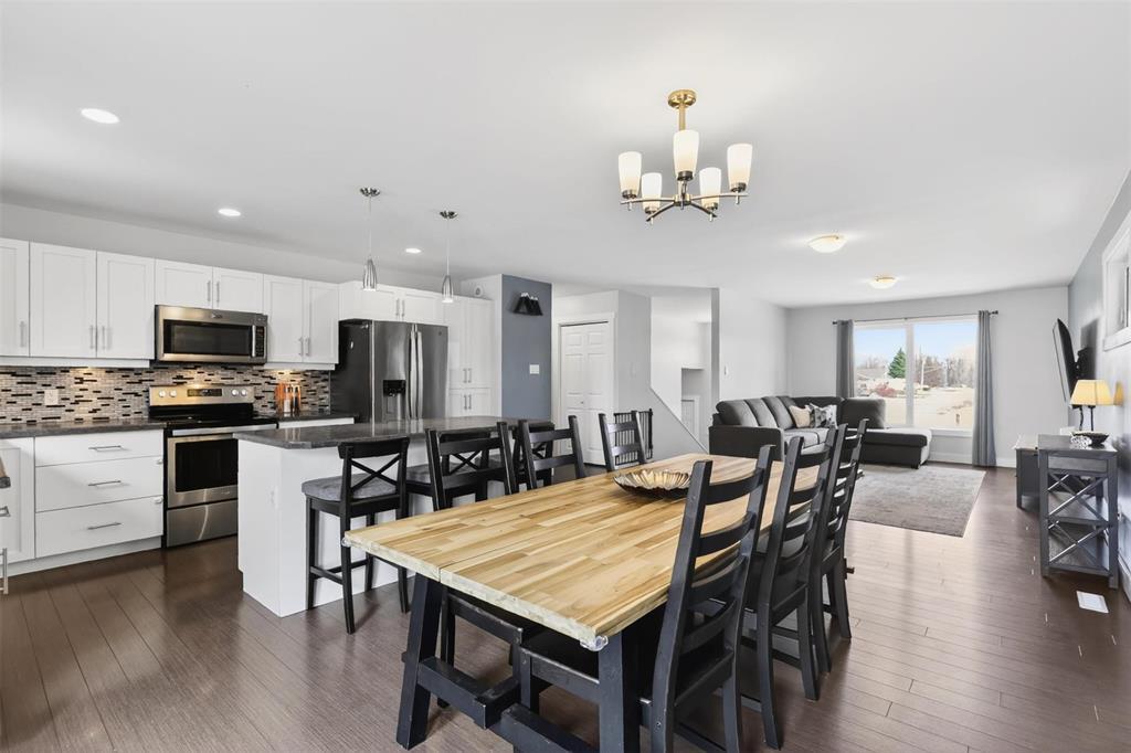 13 Fossay Street, Elie, Manitoba  R0H 0H0 - Photo 4 - 202606954