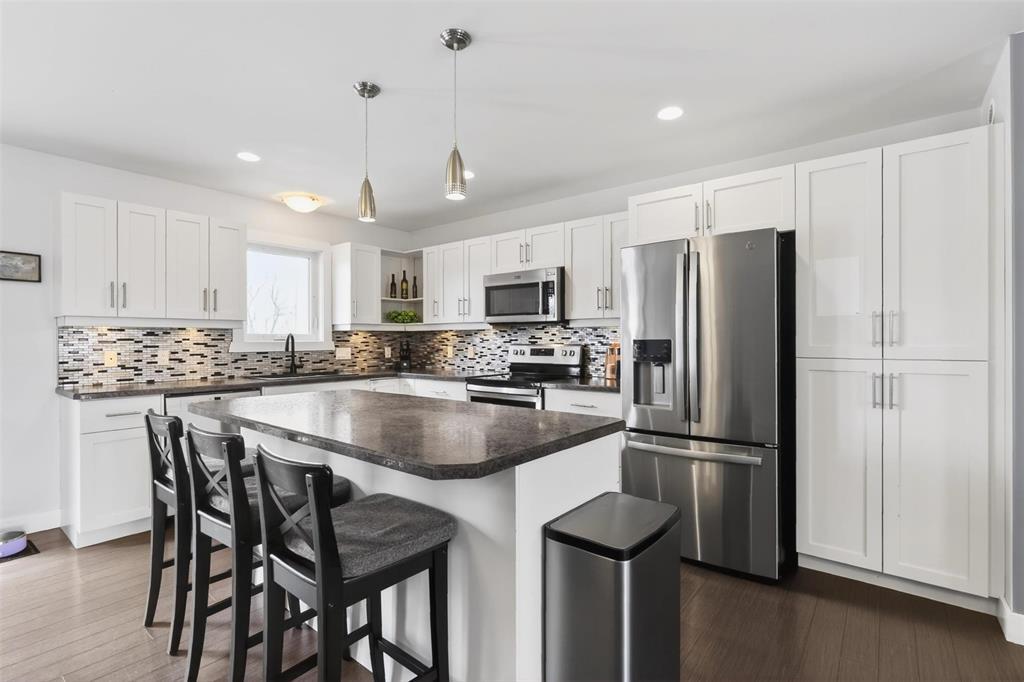 13 Fossay Street, Elie, Manitoba  R0H 0H0 - Photo 6 - 202606954