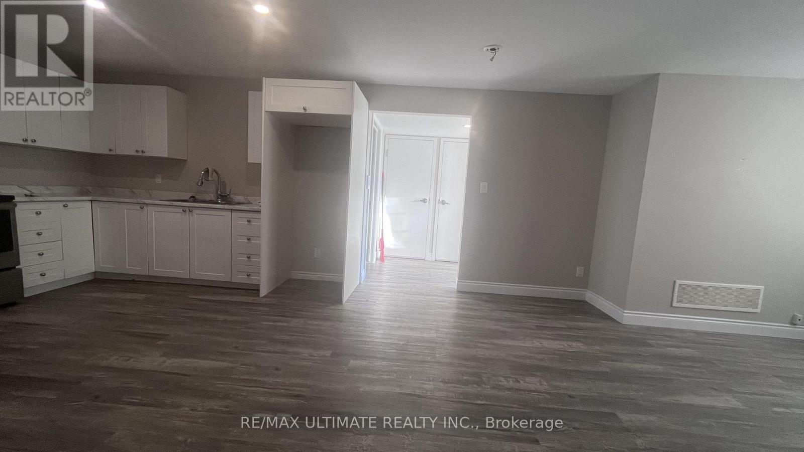 Main - 321 Warrington Road, Clearview, Ontario L0M 1S0 - Photo 15 - S12986982