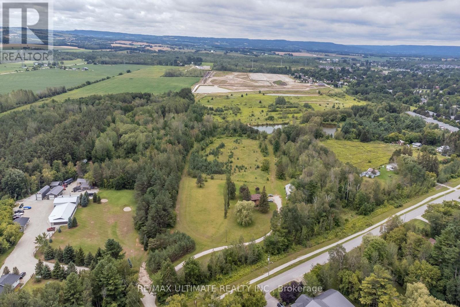 Main - 321 Warrington Road, Clearview, Ontario L0M 1S0 - Photo 2 - S12986982