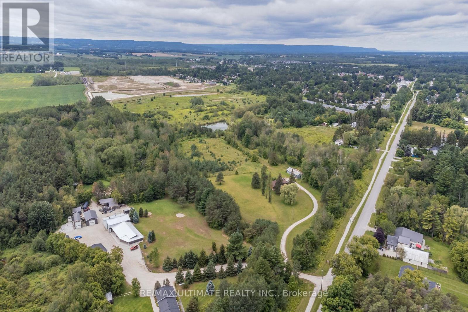 Main - 321 Warrington Road, Clearview, Ontario L0M 1S0 - Photo 3 - S12986982