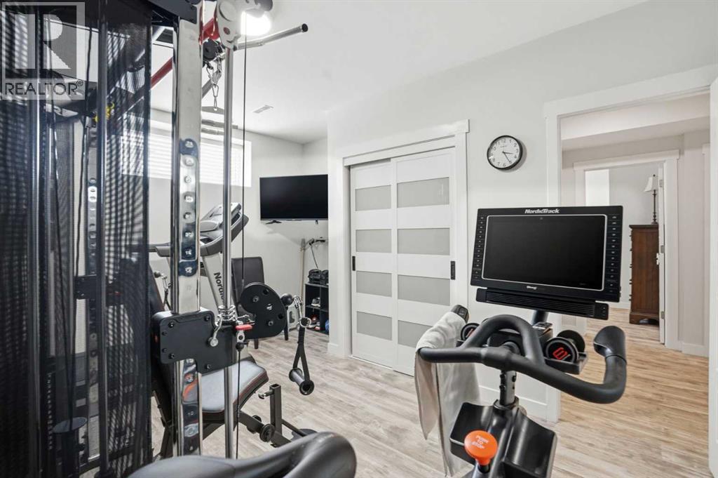 111 Crestridge View Sw, Calgary, Alberta  T3B 1G8 - Photo 28 - A2293597