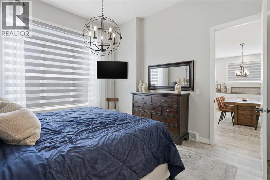 111 Crestridge View Sw, Calgary, Alberta  T3B 1G8 - Photo 15 - A2293597