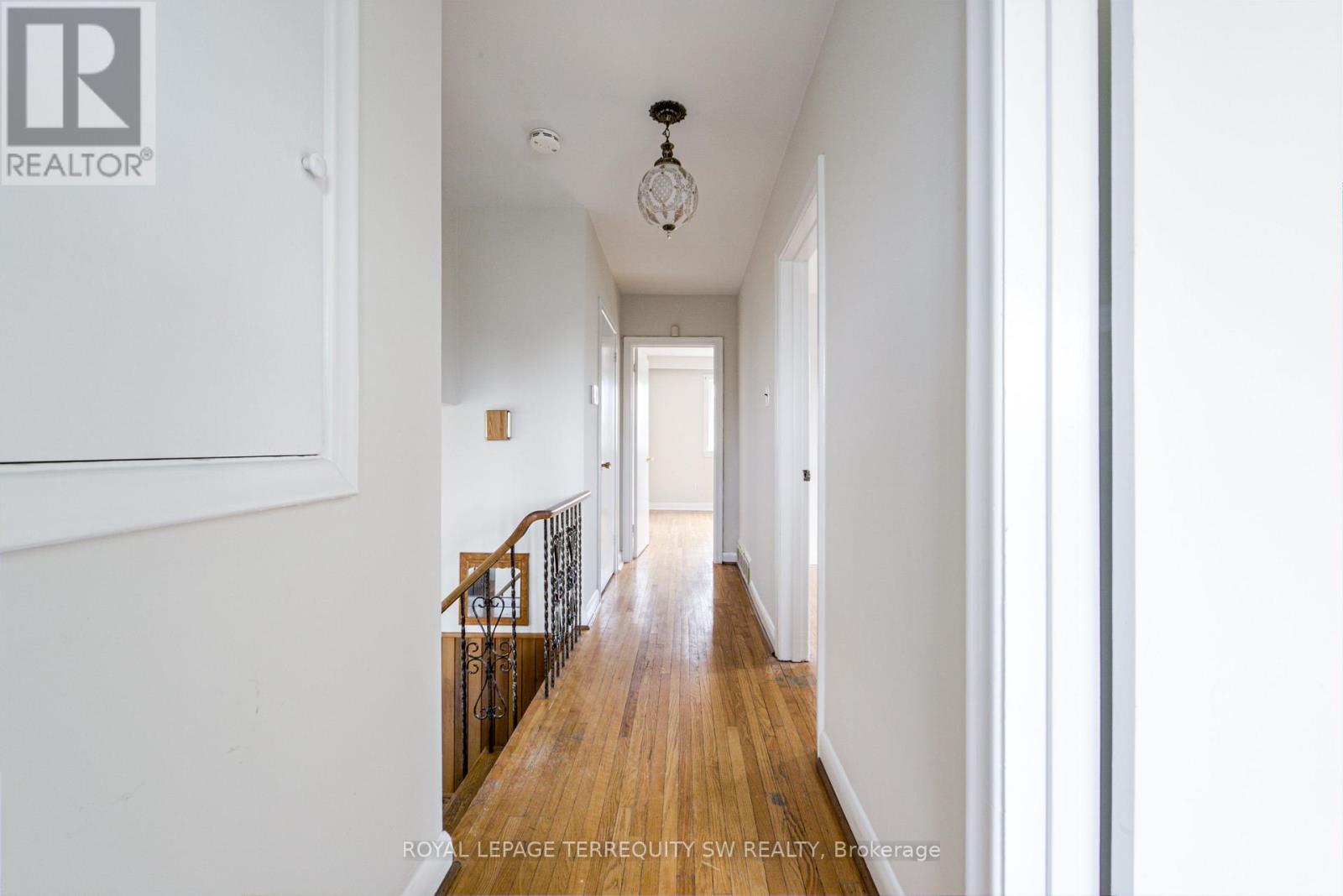 35 Euphrasia Drive, Toronto, Ontario  M6B 3V8 - Photo 24 - W12986952