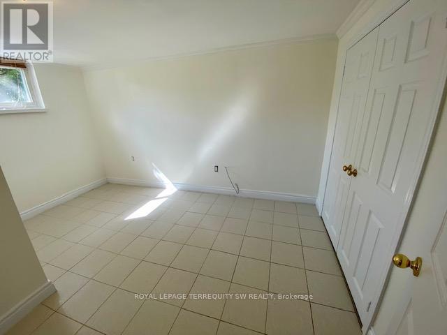 35 Euphrasia Drive, Toronto, Ontario  M6B 3V8 - Photo 29 - W12986952