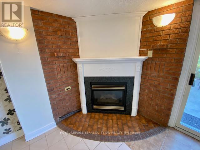 35 Euphrasia Drive, Toronto, Ontario  M6B 3V8 - Photo 33 - W12986952