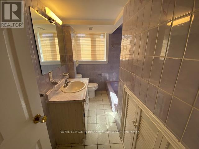 35 Euphrasia Drive, Toronto, Ontario  M6B 3V8 - Photo 34 - W12986952