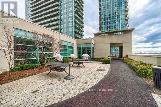 1101 - 185 Legion Road N, Toronto, Ontario  M8Y 0A1 - Photo 4 - W12986962