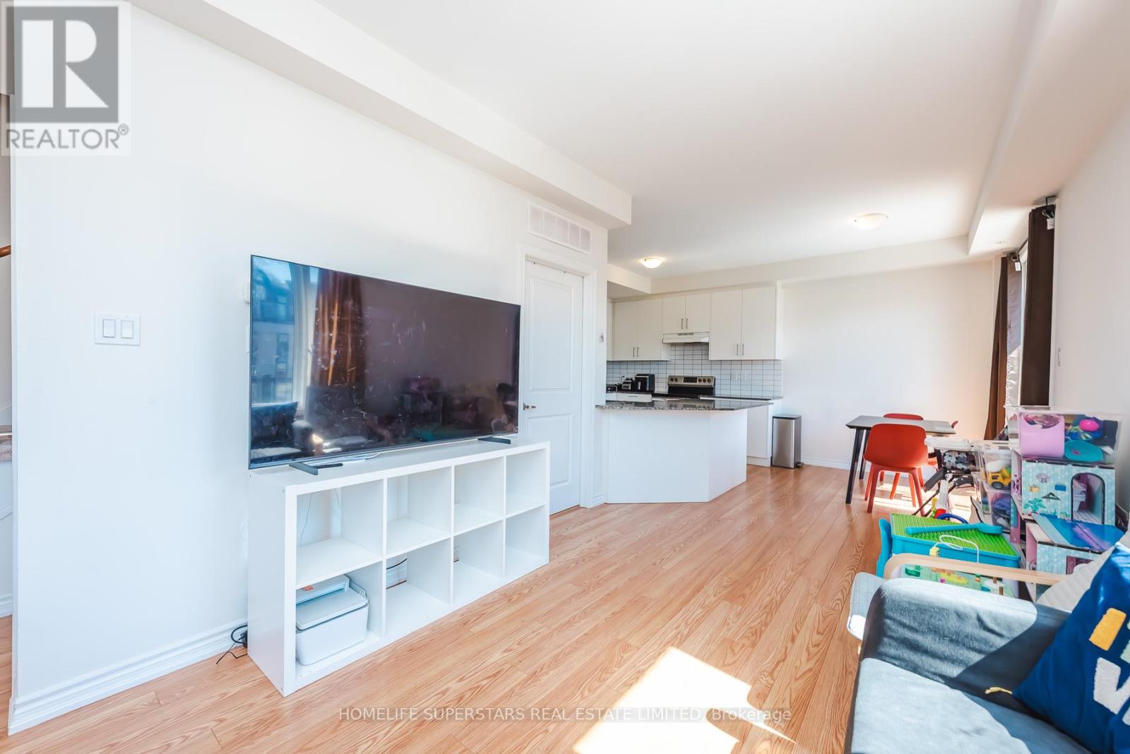 3 - 10 Knotsberry Circle, Brampton, Ontario  L6Y 6G1 - Photo 15 - W12986964