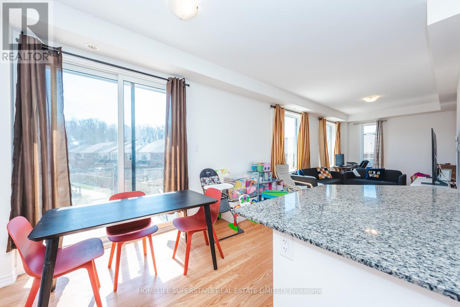 3 - 10 Knotsberry Circle, Brampton, Ontario  L6Y 6G1 - Photo 16 - W12986964