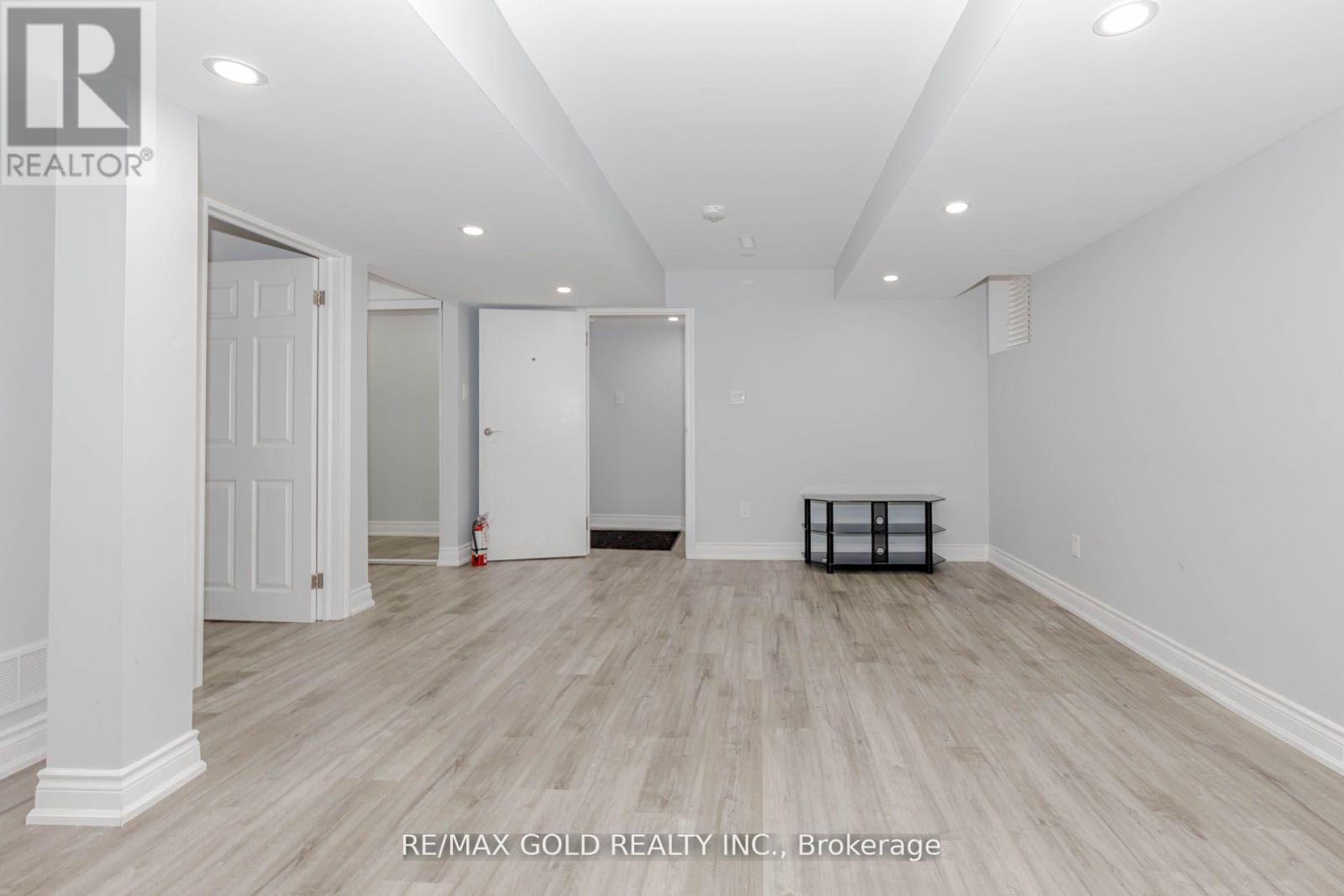 Basement - 71 Pertosa Drive, Brampton, Ontario  L6X 4W7 - Photo 10 - W12986970