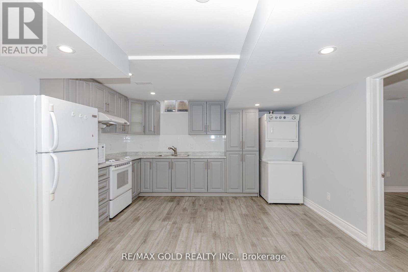 Basement - 71 Pertosa Drive, Brampton, Ontario  L6X 4W7 - Photo 11 - W12986970