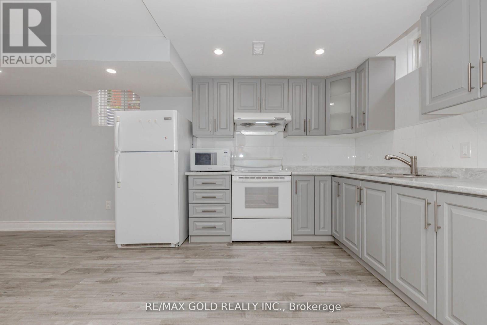 Basement - 71 Pertosa Drive, Brampton, Ontario  L6X 4W7 - Photo 13 - W12986970