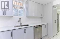 19 Brentcliff Drive, Brampton, Ontario L7A 2N1 - Photo 6 - W12986984