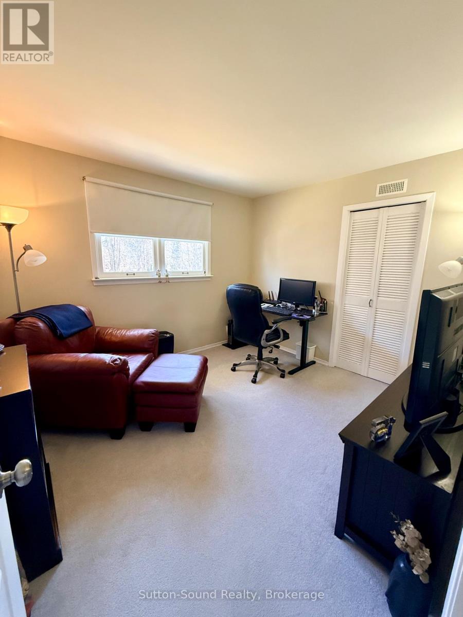 319 Gould Street, South Bruce Peninsula, Ontario  N0H 2T0 - Photo 16 - X12942796