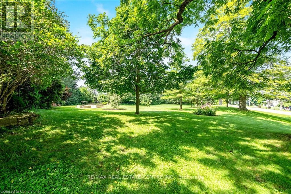 15 Trillium Terrace, Halton Hills, Ontario  L7J 2W8 - Photo 44 - W12718230