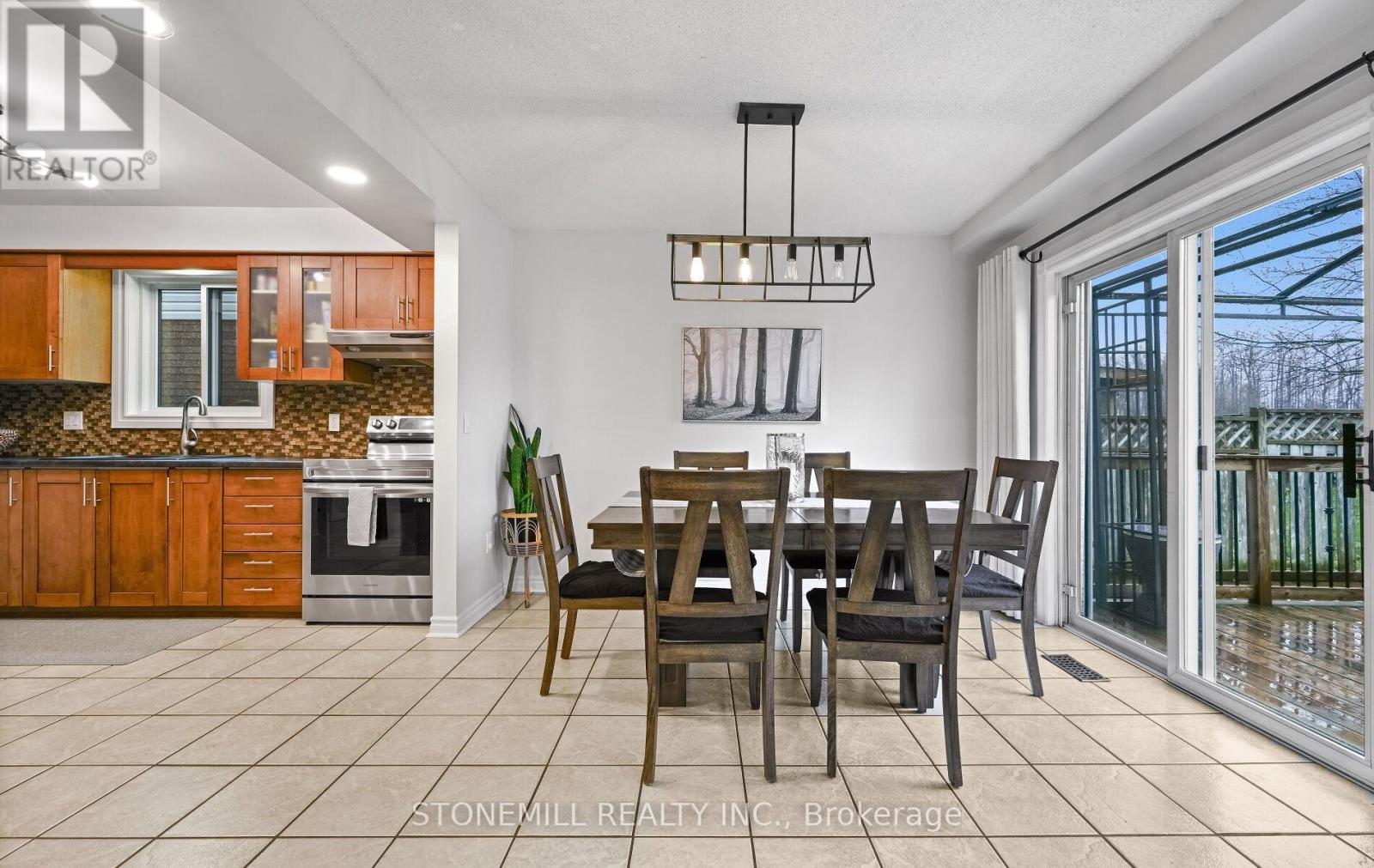 140 Mcmeeken Drive, Cambridge, Ontario  N3C 4E7 - Photo 12 - X12984996