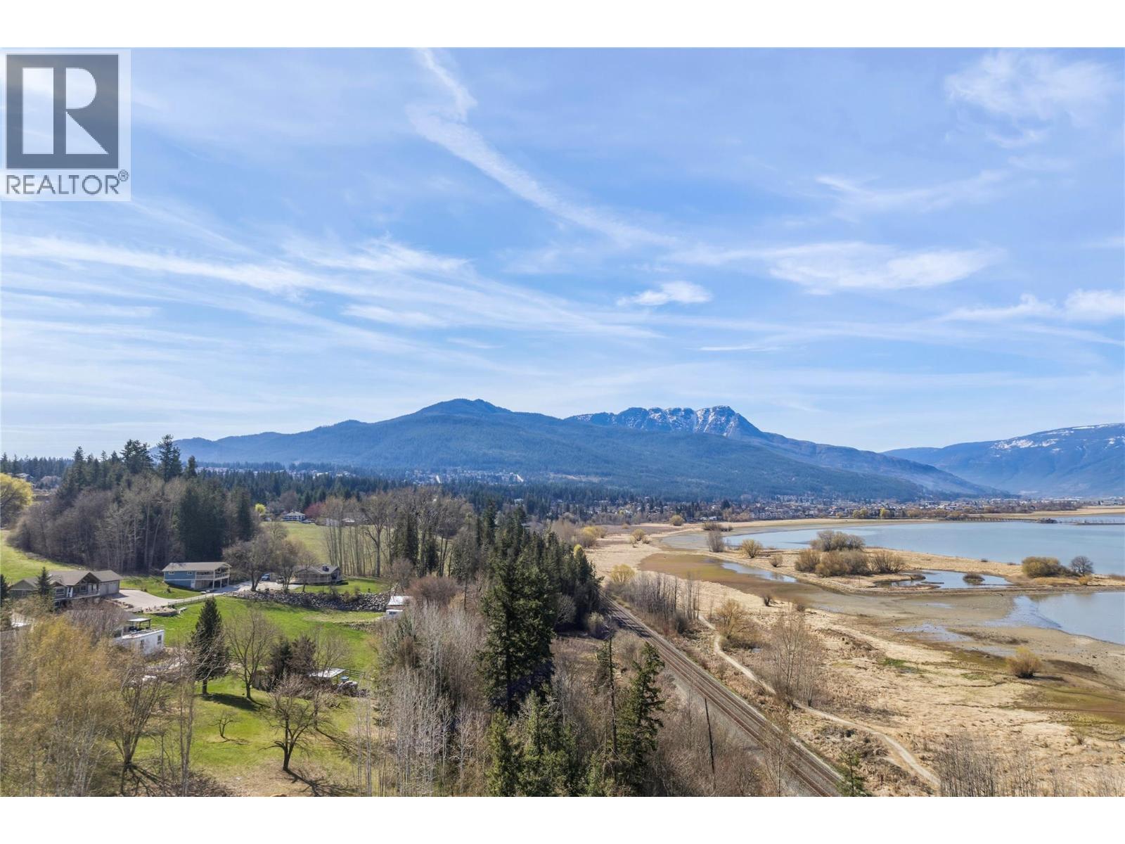 1660 28 Avenue NE, Salmon Arm, British Columbia  V1E 3X2 - Photo 8 - 10379306