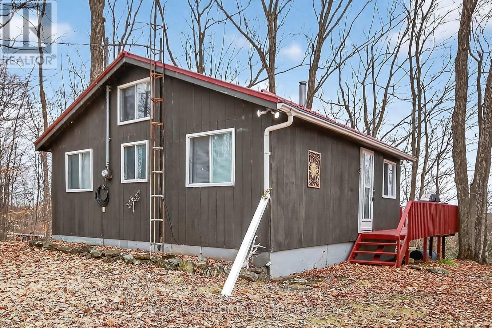 59 Fairhaven Lane, Frontenac, Ontario  K0H 2B0 - Photo 2 - X12987000