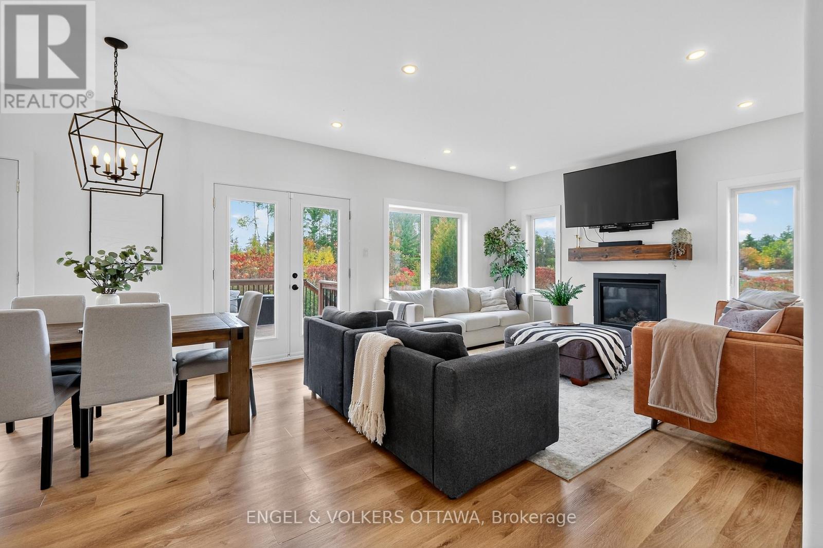 57 Paul A. Bertrand Drive, Mcnab/braeside, Ontario  K7S 3G8 - Photo 15 - X12987066