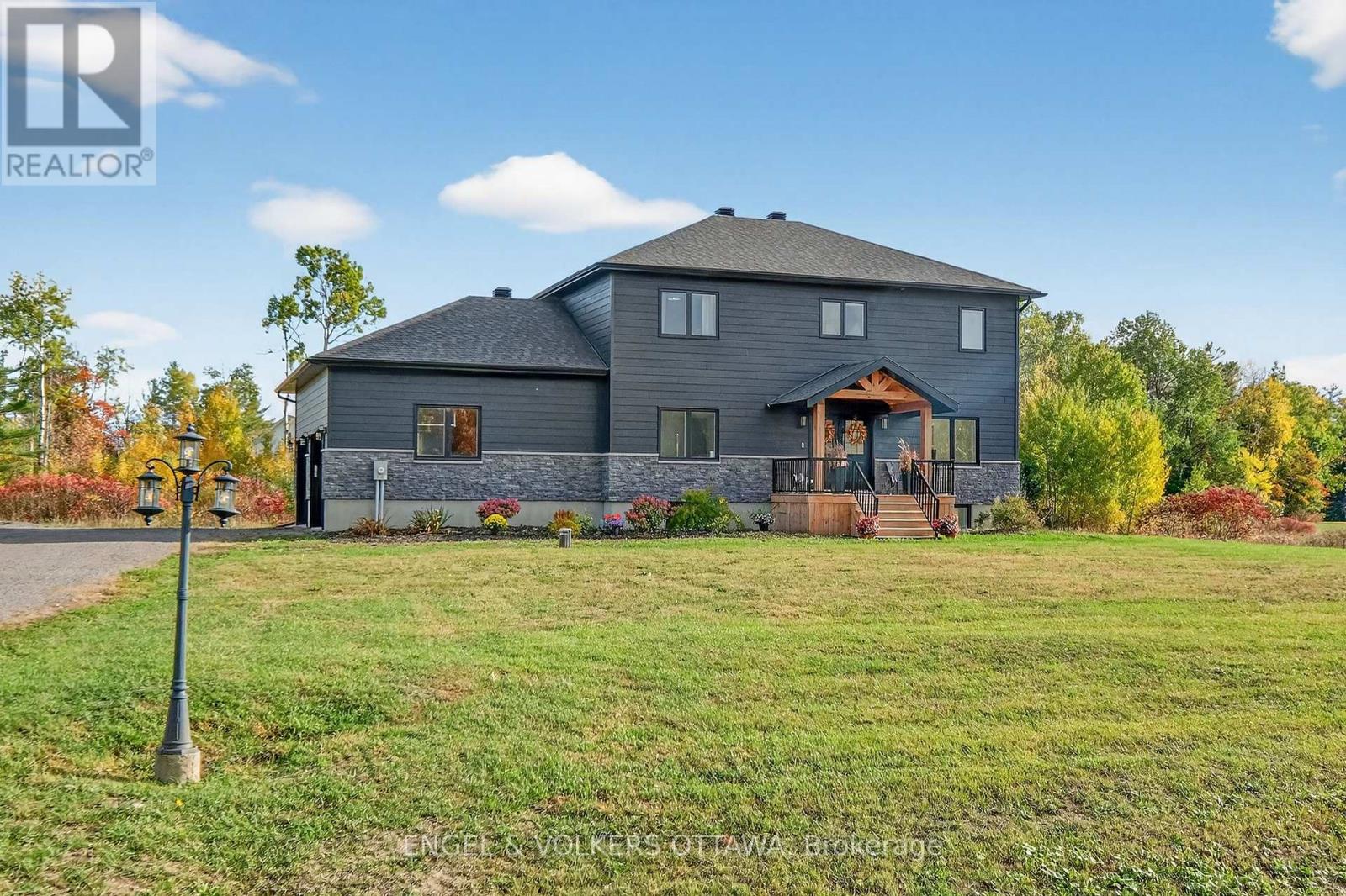 57 Paul A. Bertrand Drive, Mcnab/braeside, Ontario  K7S 3G8 - Photo 3 - X12987066