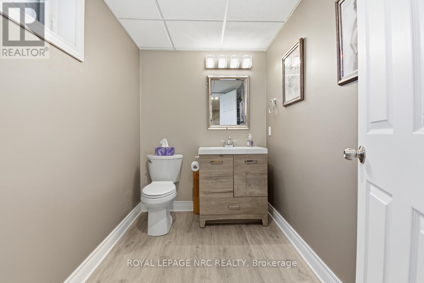 9 Greenhill Drive, Thorold, Ontario  L2V 1W4 - Photo 24 - X12987086