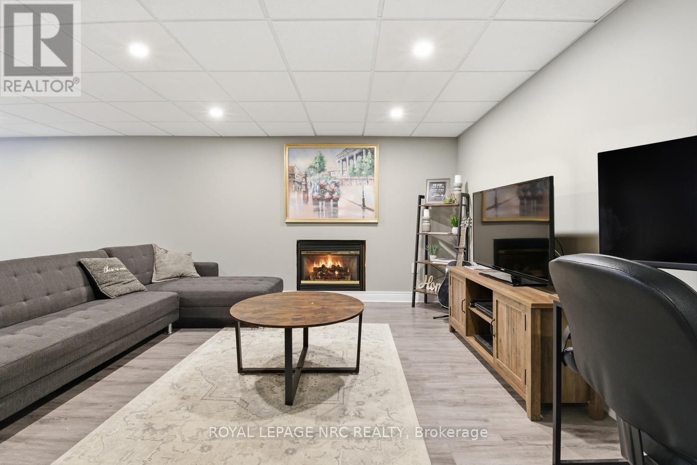 9 Greenhill Drive, Thorold, Ontario  L2V 1W4 - Photo 30 - X12987086