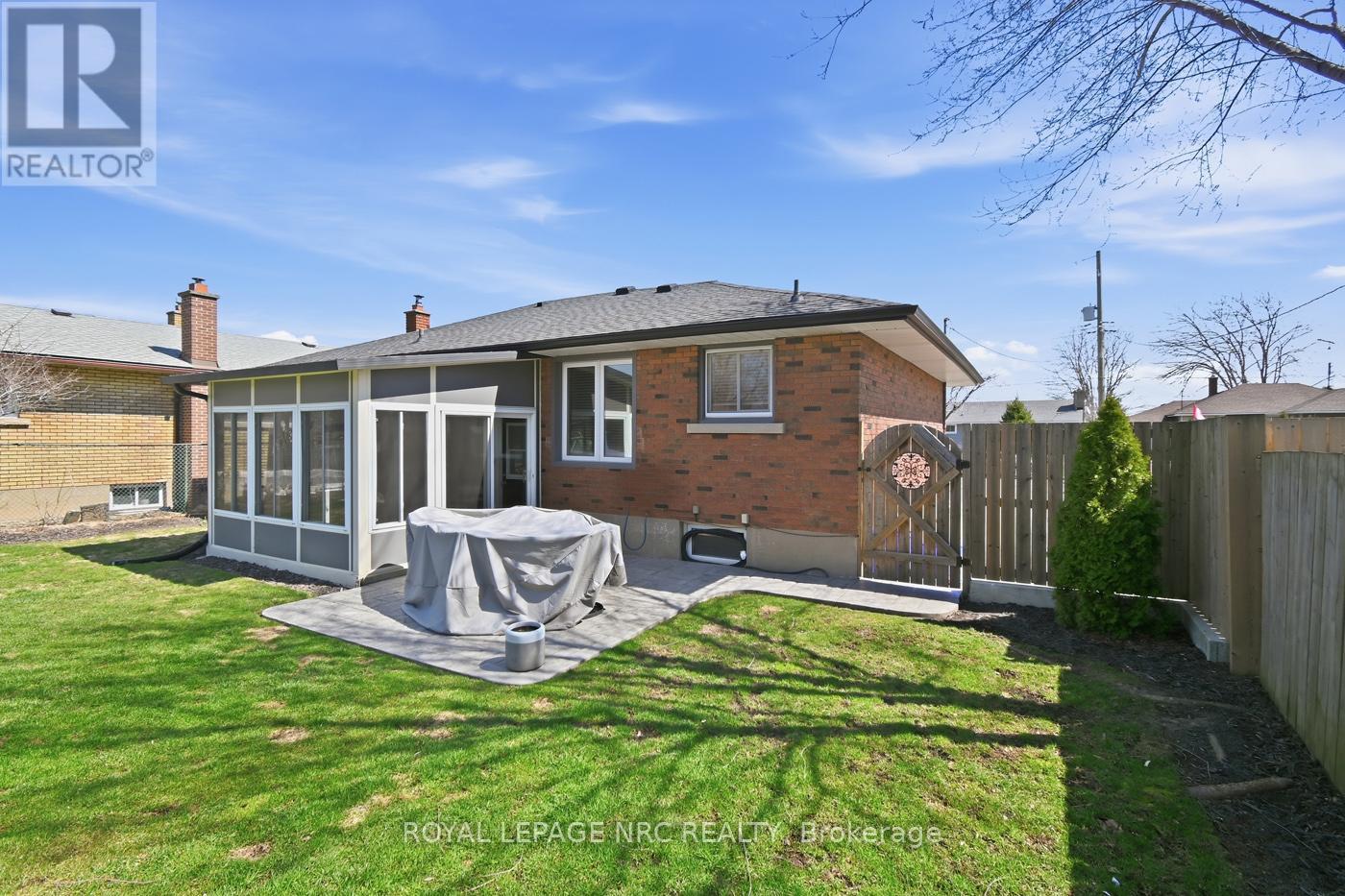 9 Greenhill Drive, Thorold, Ontario  L2V 1W4 - Photo 36 - X12987086