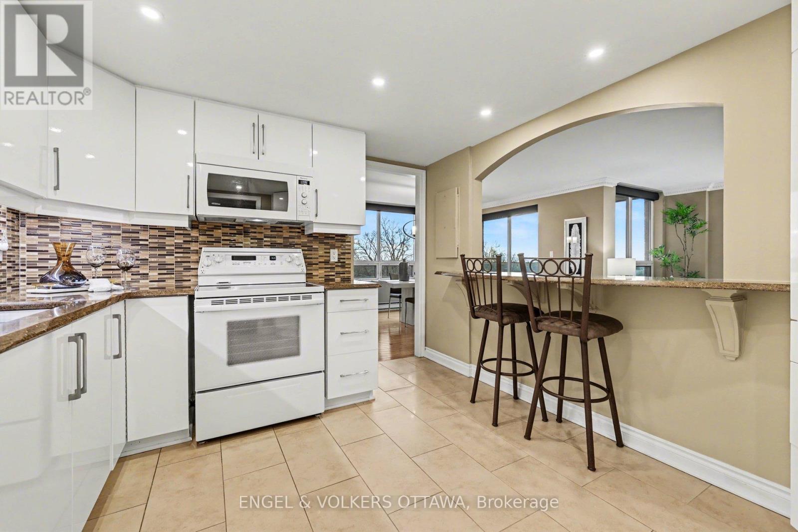 805 - 3105 Carling Avenue, Ottawa, Ontario  K2H 5A6 - Photo 10 - X12981920