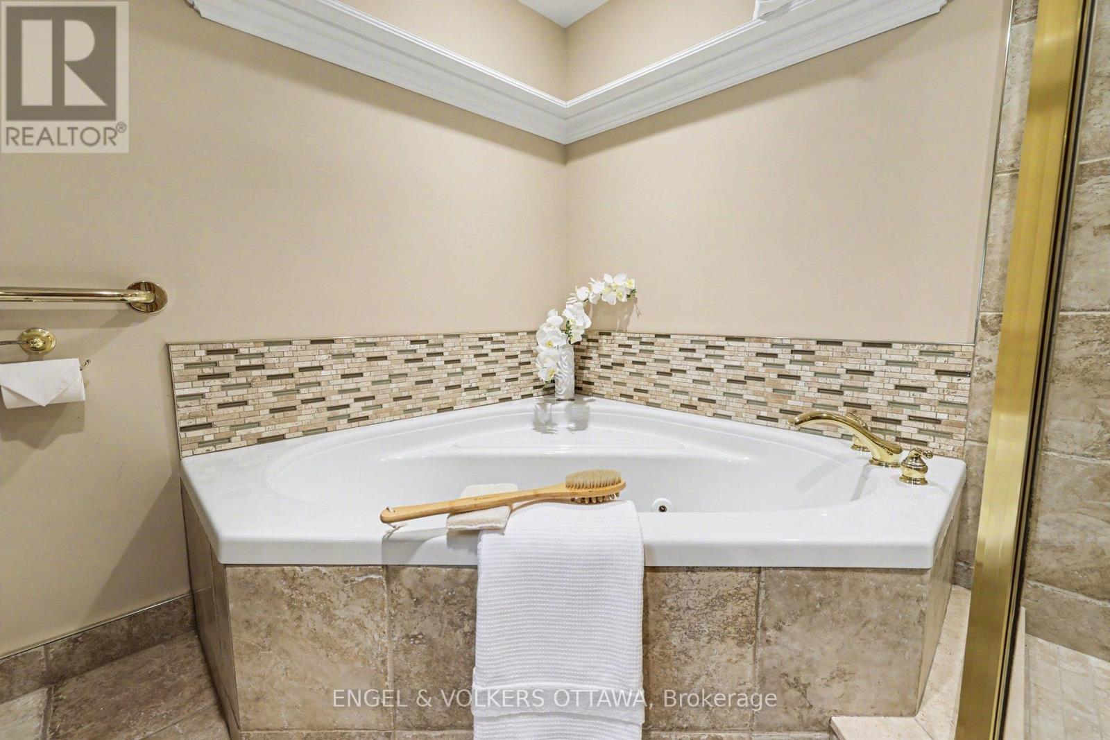 805 - 3105 Carling Avenue, Ottawa, Ontario  K2H 5A6 - Photo 23 - X12981920