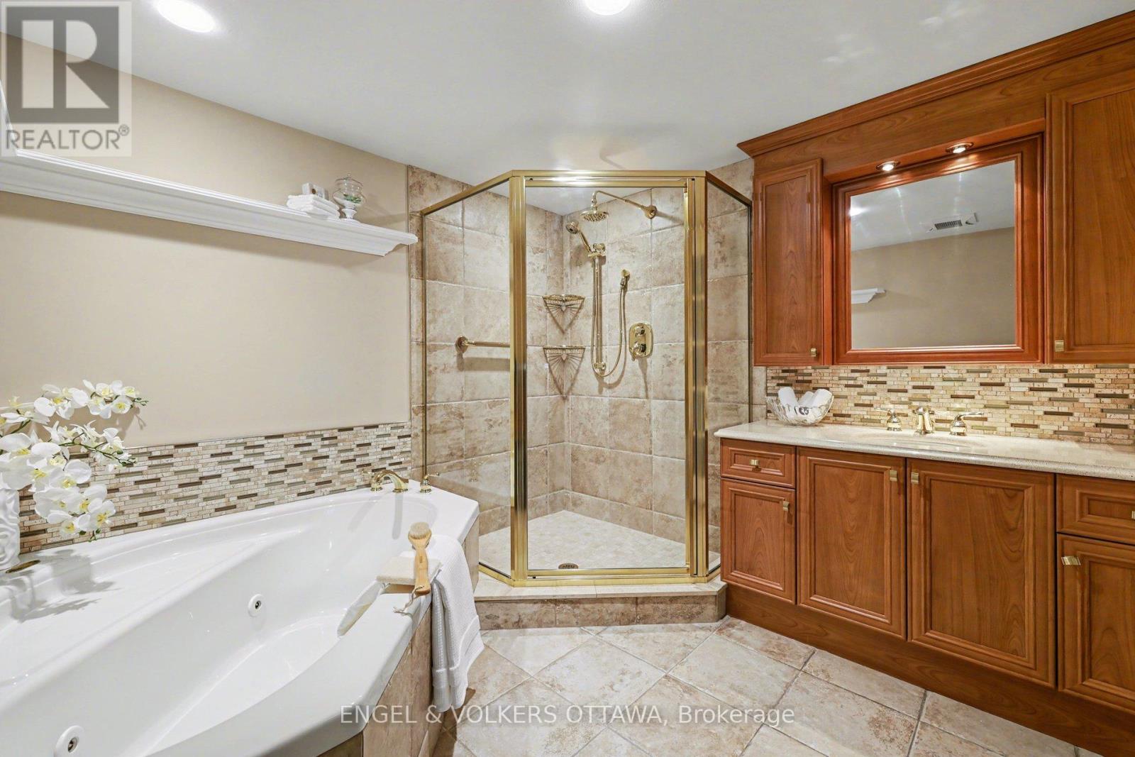 805 - 3105 Carling Avenue, Ottawa, Ontario  K2H 5A6 - Photo 24 - X12981920