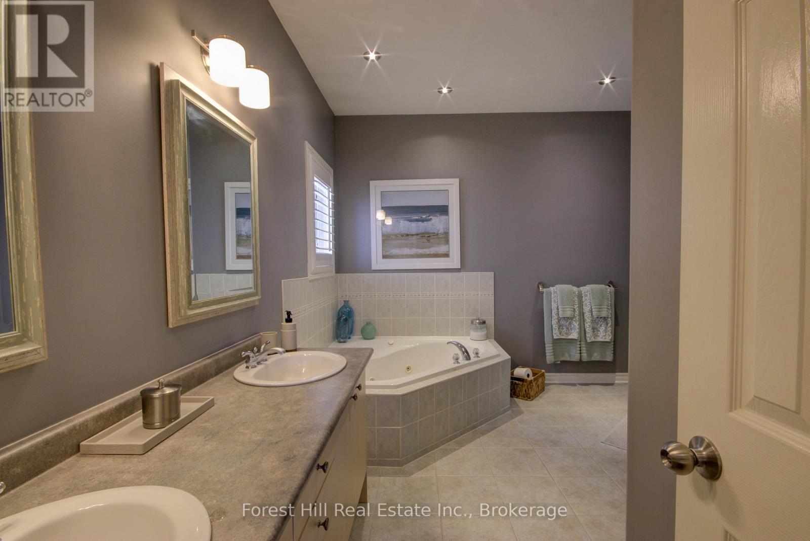 68 Silver Trail S, Barrie, Ontario  L4N 3P2 - Photo 23 - S12987058