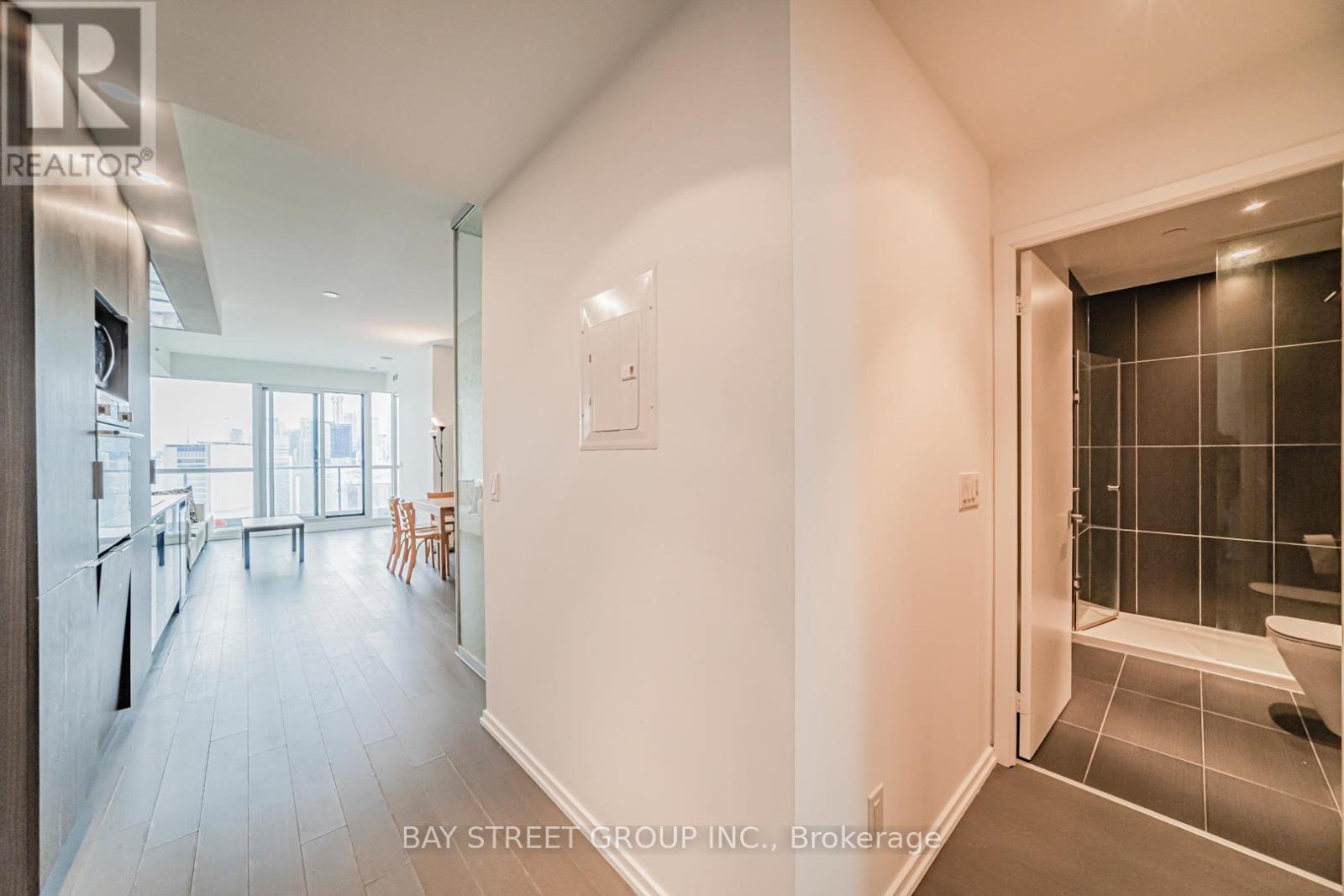 3217 - 70 Temperance Street, Toronto, Ontario  M5H 0B1 - Photo 5 - C12986992