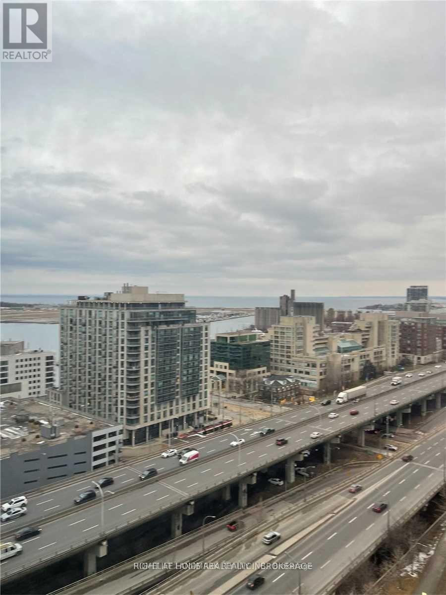 2006 - 5 Mariner Terrace, Toronto, Ontario  M5V 3V6 - Photo 17 - C12987002