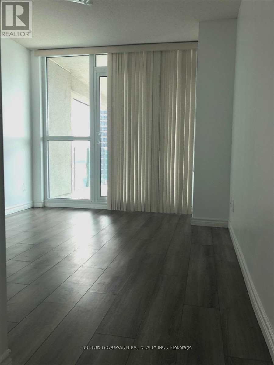 2811 - 19 Grand Trunk Crescent S, Toronto, Ontario  M5J 3A3 - Photo 7 - C12987094