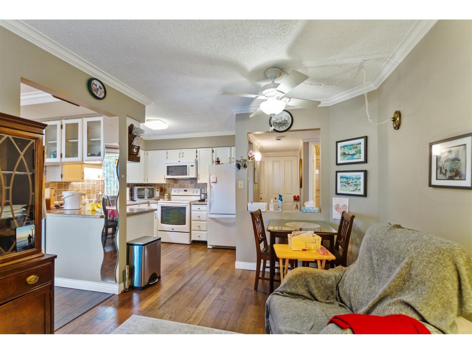 621 31955 Old Yale Road, Abbotsford, British Columbia  V2T 4N1 - Photo 9 - R3109833