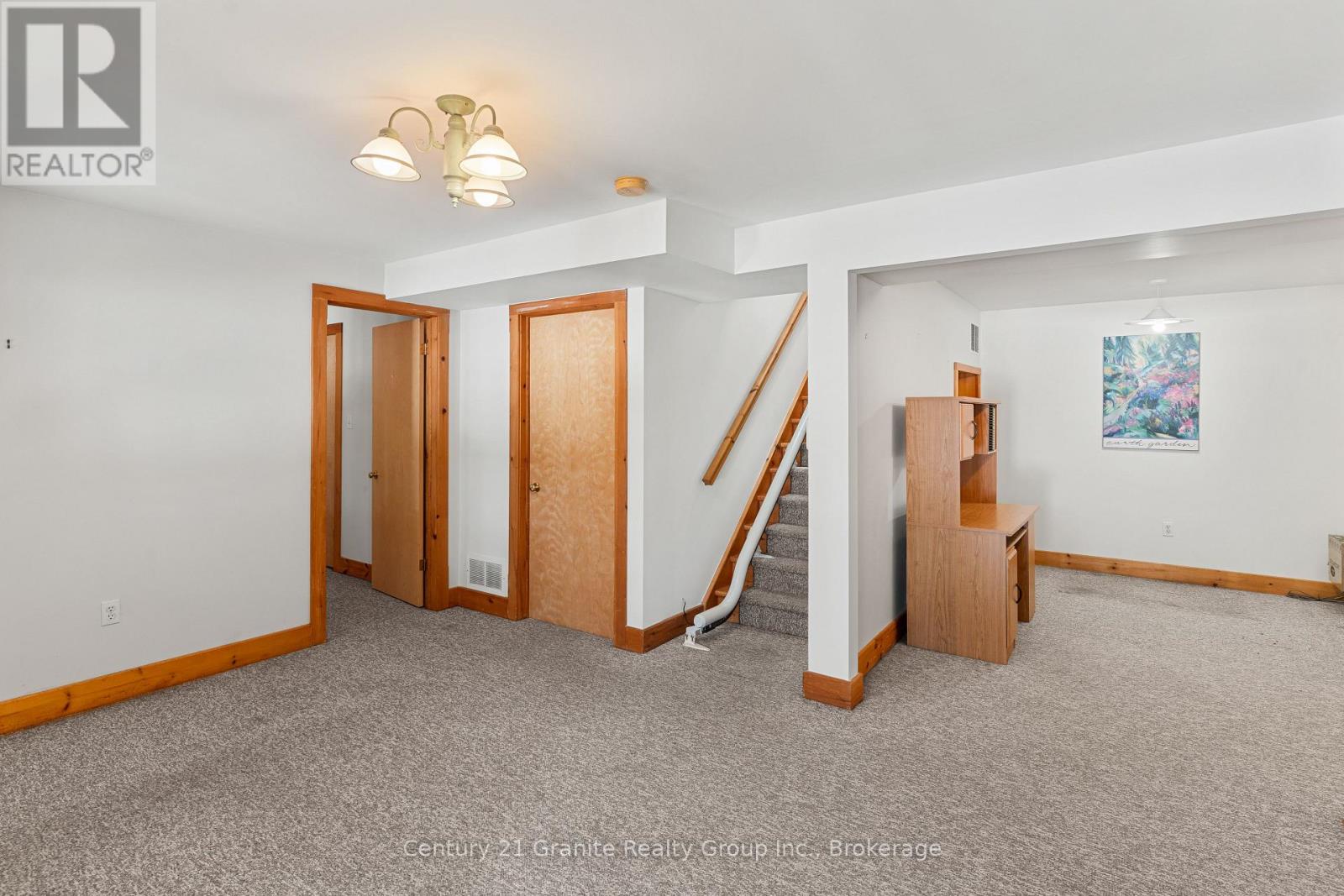 1058 Kipps Lane, Dysart Et Al, Ontario  K0M 1S0 - Photo 31 - X12987020