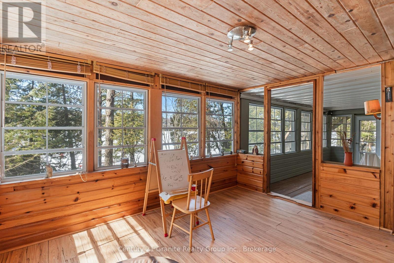 1058 Kipps Lane, Dysart Et Al, Ontario  K0M 1S0 - Photo 38 - X12987020