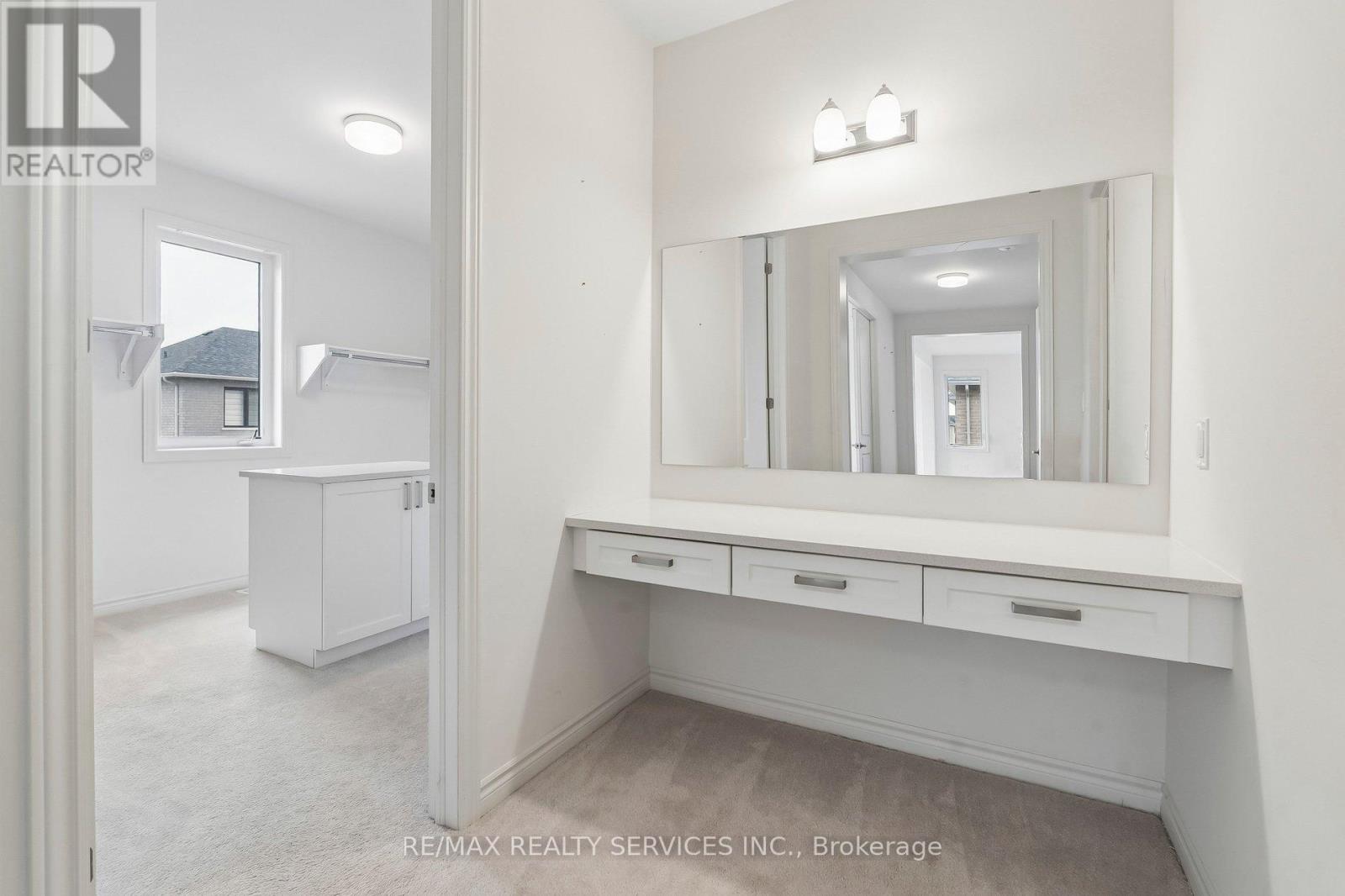 25 Bellflower Crescent, Adjala-Tosorontio, Ontario  L0G 1W0 - Photo 38 - N12926222