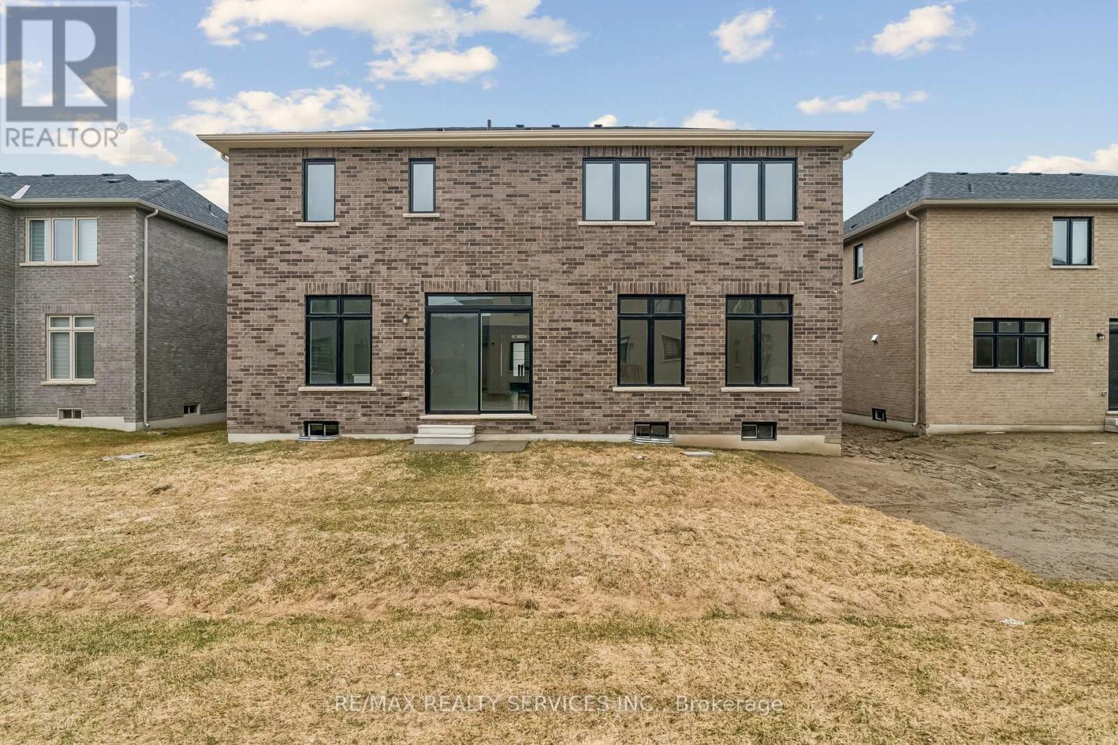 25 Bellflower Crescent, Adjala-Tosorontio, Ontario  L0G 1W0 - Photo 46 - N12926222