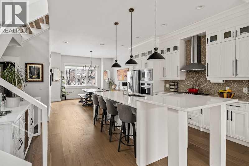 3917 16 Street Sw, Calgary, Alberta  T2T 4H5 - Photo 11 - A2300028