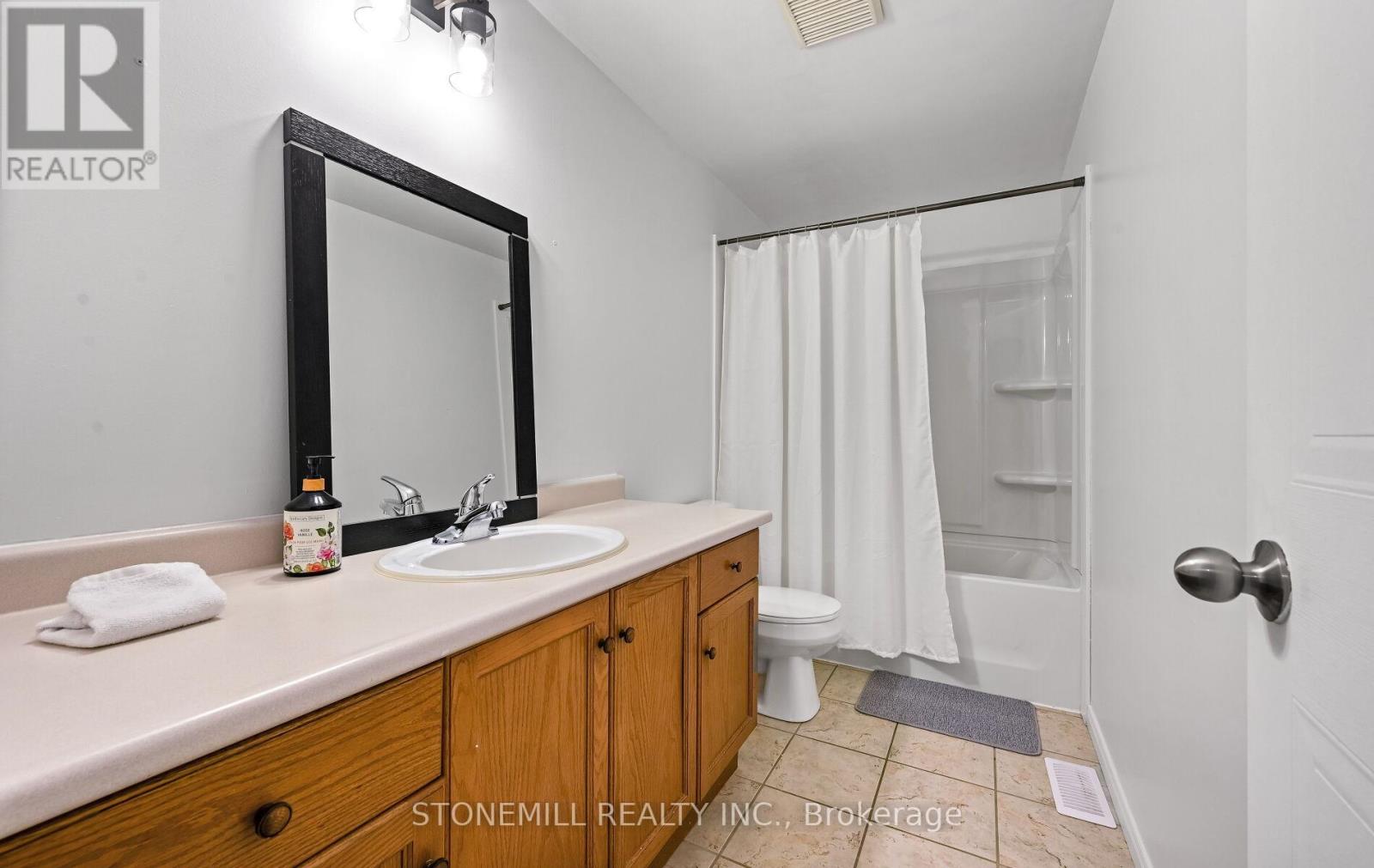 140 Mcmeeken Drive, Cambridge, Ontario  N3C 4E7 - Photo 29 - X12984996