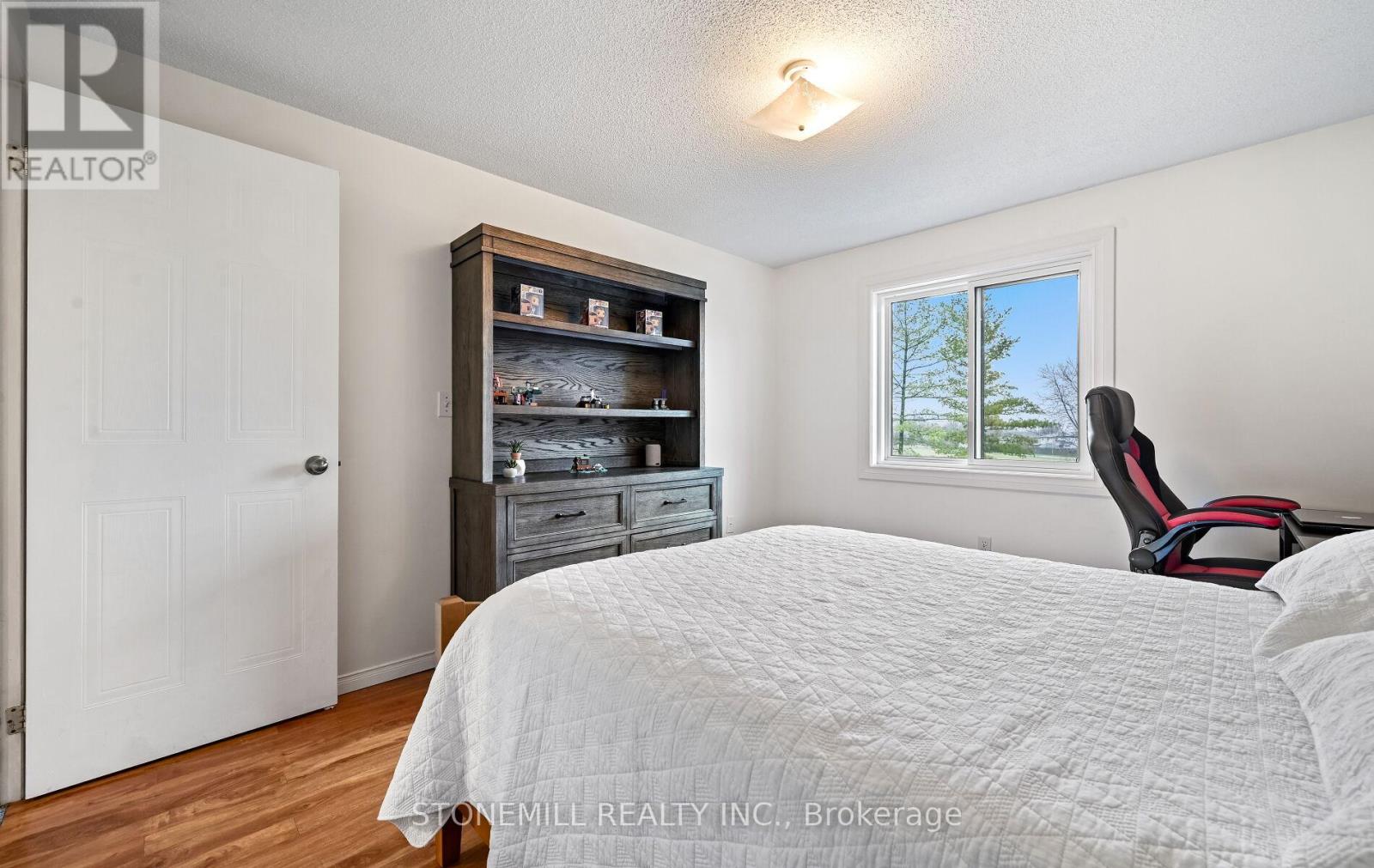 140 Mcmeeken Drive, Cambridge, Ontario  N3C 4E7 - Photo 28 - X12984996